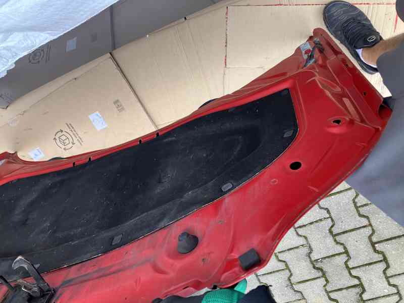 predni houbna kapota skoda yeti 09-13 cervena yety - foto 9