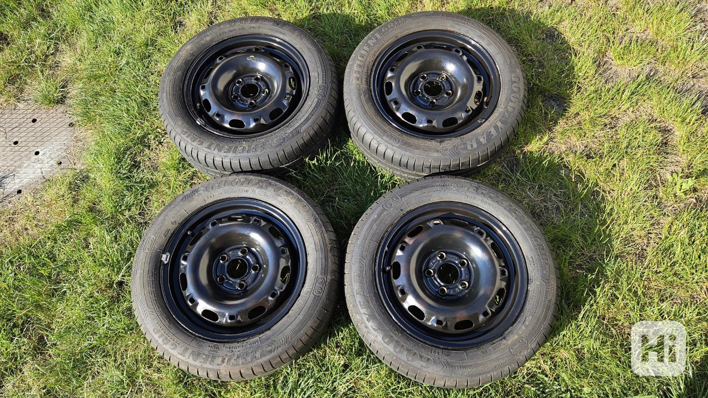 Škoda Fabia letní kola pneumatiky Goodyear 185/60R14 disky - foto 1
