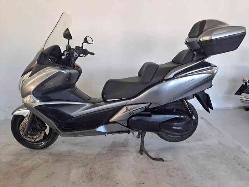 Honda Silver Wing 400 ABS - foto 4