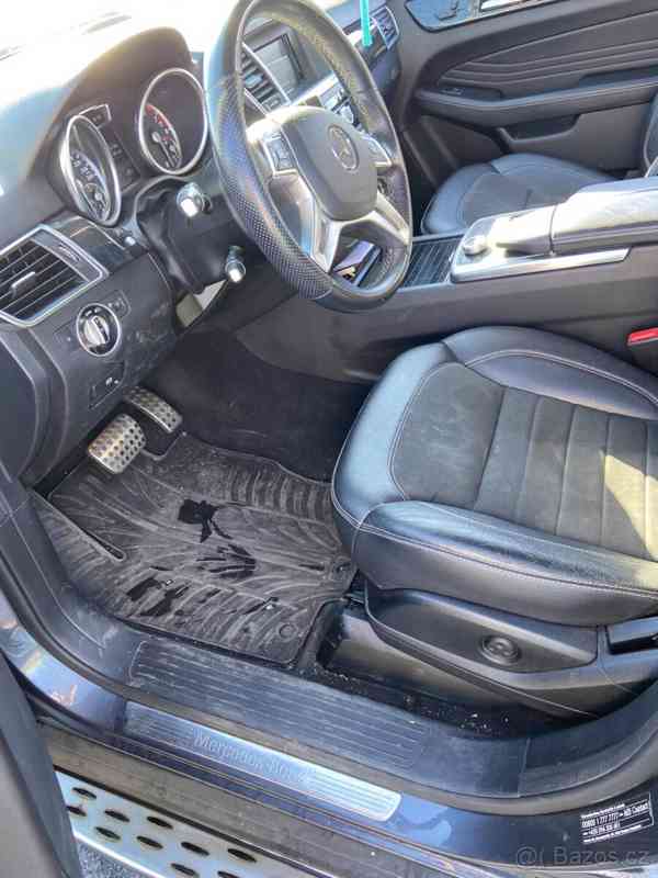 Mercedes-Benz ML 2013 - Luxusní SUV s terénními schopnostmi - foto 9