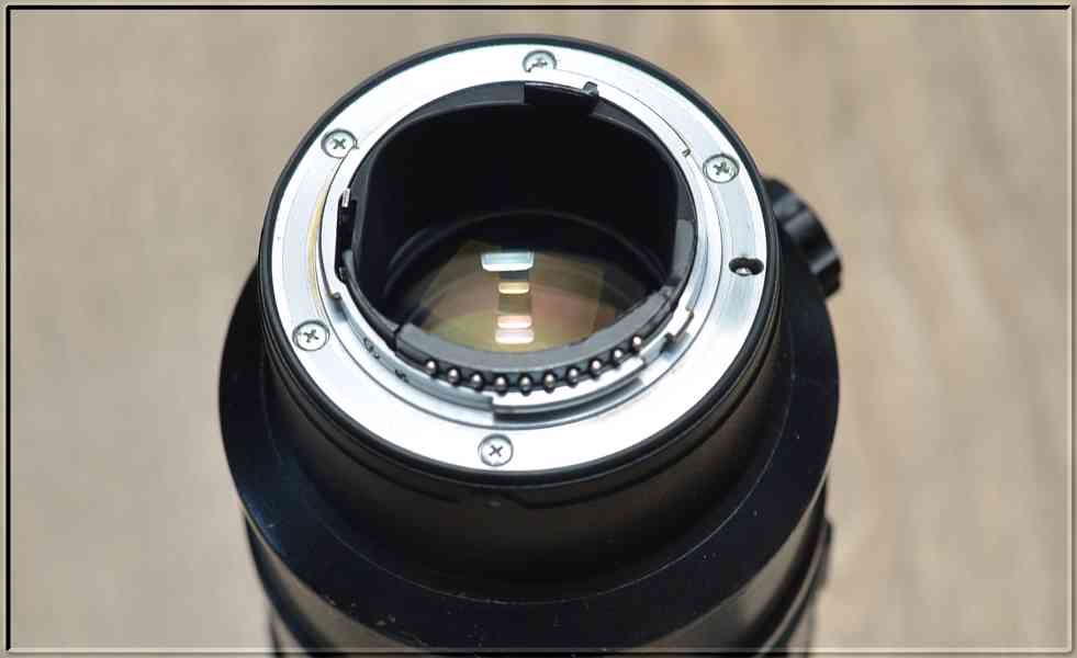 Nikon AF-S Nikkor 70-200mm f/2.8 G IF ED VR *FX TELE-ZOOM  - foto 5