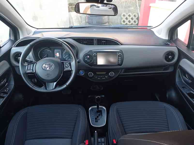 Toyota Yaris 1.5 Hybrid/Kamera/Navi/1Maj - foto 22