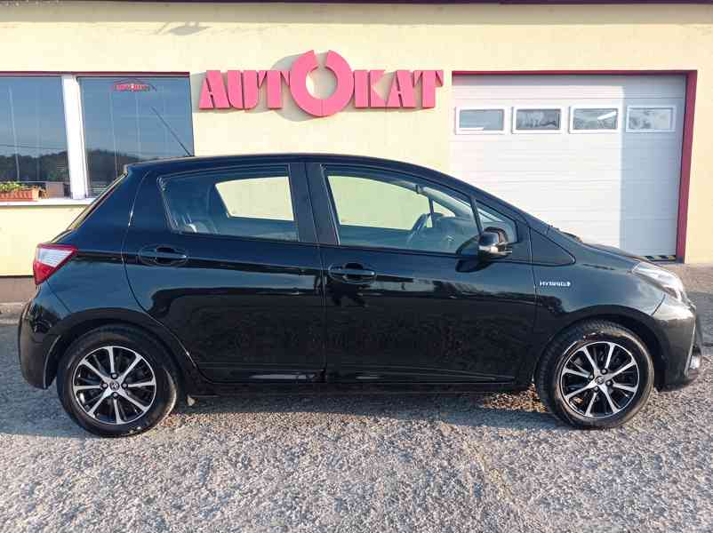 Toyota Yaris 1.5 Hybrid/Kamera/Navi/1Maj - foto 2