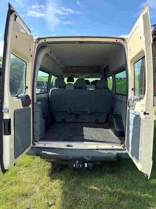 Ford Transit 2,2   TDCi 9 míst - foto 6