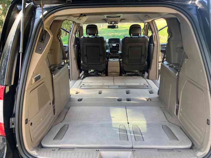 Voyager 2015 - 3,6 V6 - foto 12