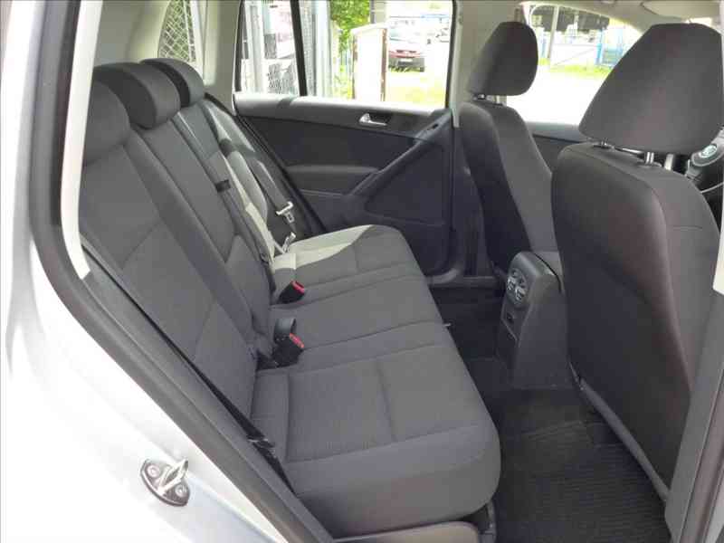 Volkswagen Tiguan 1,4 TSI DIGI AC, VÝHŘEV, PDC - foto 9