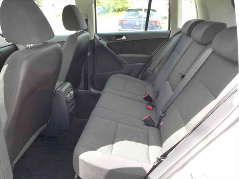 Volkswagen Tiguan 1,4 TSI DIGI AC, VÝHŘEV, PDC - foto 6