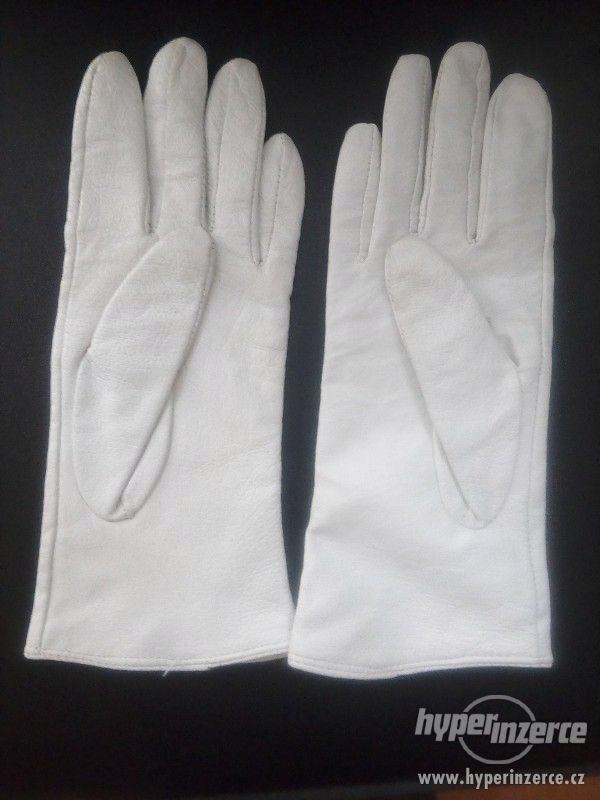Bílé rukavice - foto 2