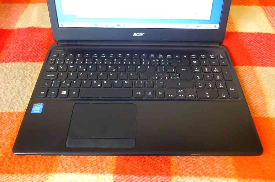 Notebook - Acer Aspire E1-532G - foto 3
