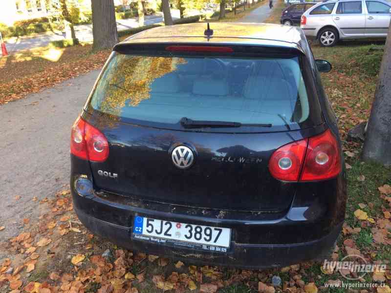 Volkswagen Golf V 1,6 FSI - foto 3