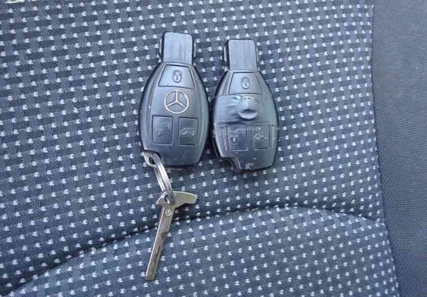 Mercedes Benz Vito 2.2 CDI r.v.2012 (70 kw) 9.mÍST serviska - foto 17