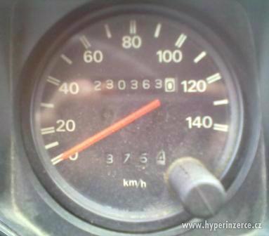 Prodám off-road Isuzu Trooper 2,2 TD,nejen do lesa - foto 5