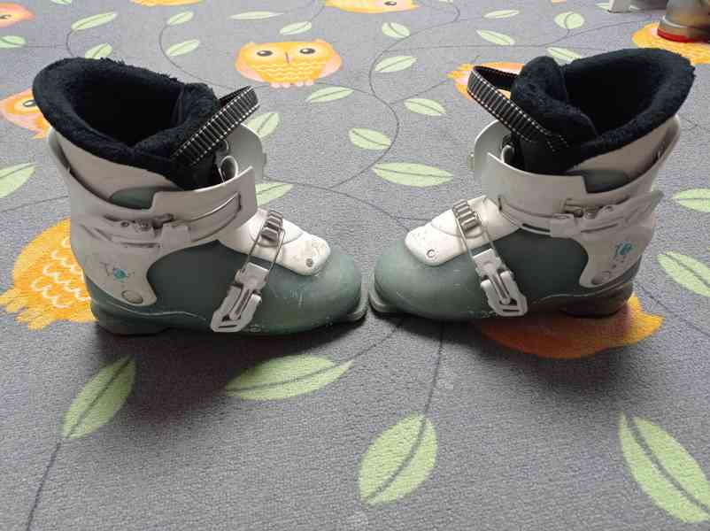 Dětské lyžařské boty Salomon vel. 21 (259), EUR 33 - foto 4
