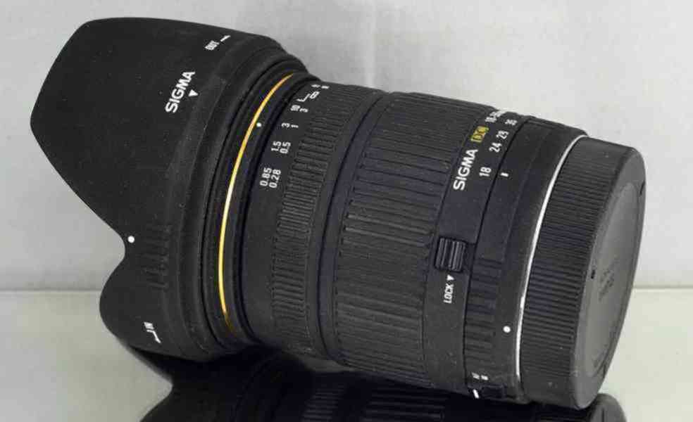pro Canon - Sigma DC 18-50mm 1:2.8 EX - foto 5
