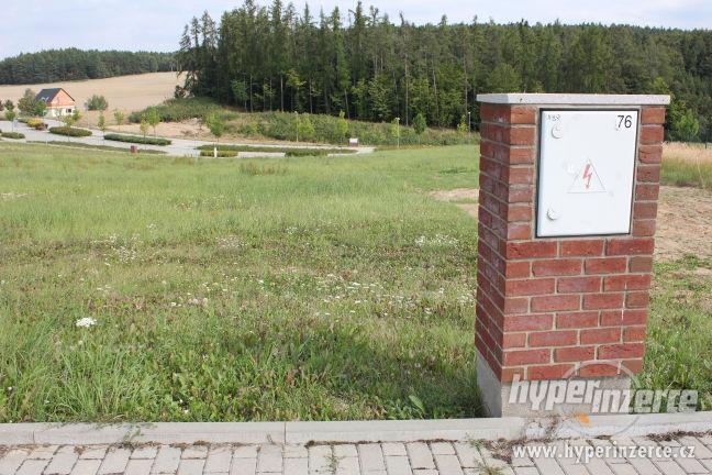 Prodej novostavby 89m2, pozemek 218m2, Nová Ves pod Pleší - foto 2