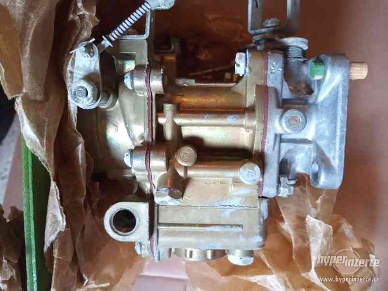 Volha Gaz 24 Karburátor - foto 2