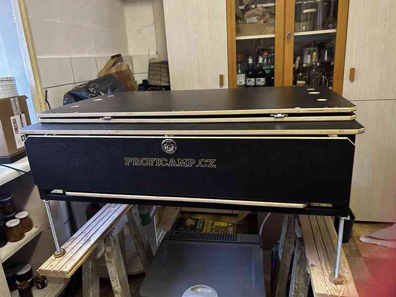 Kempingová vestavba  - foto 1