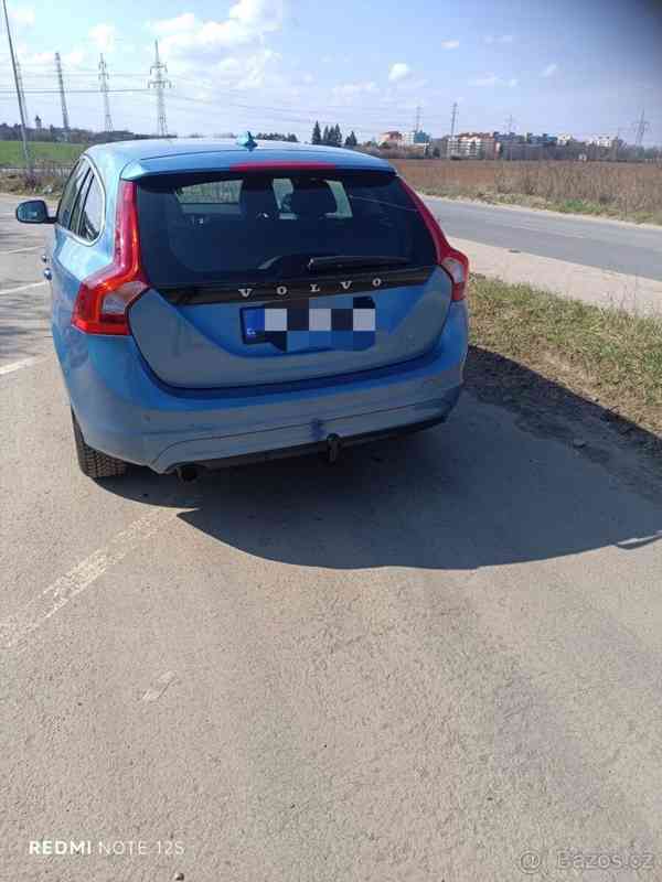 Volvo V60 2,0 - foto 4
