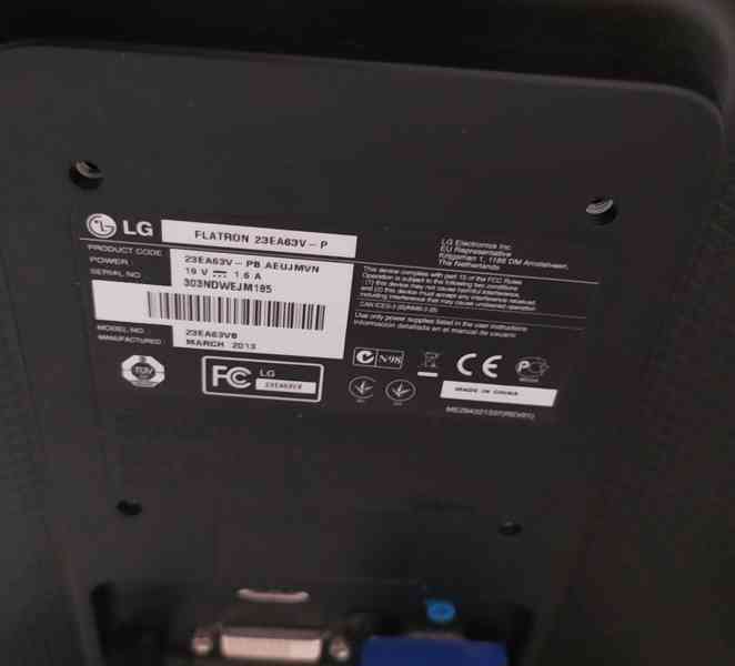 IPS LED Monitor LG 23EA63V-P [VÝMĚNOU] - foto 3
