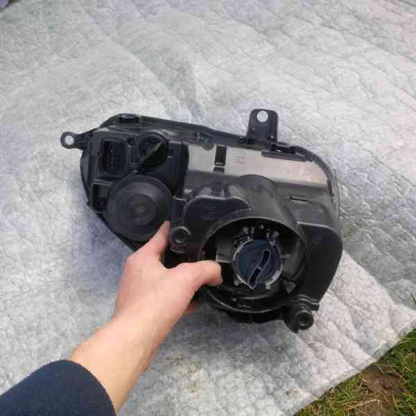 predni svetlo svetla vw golf v 5 prave leve - foto 11