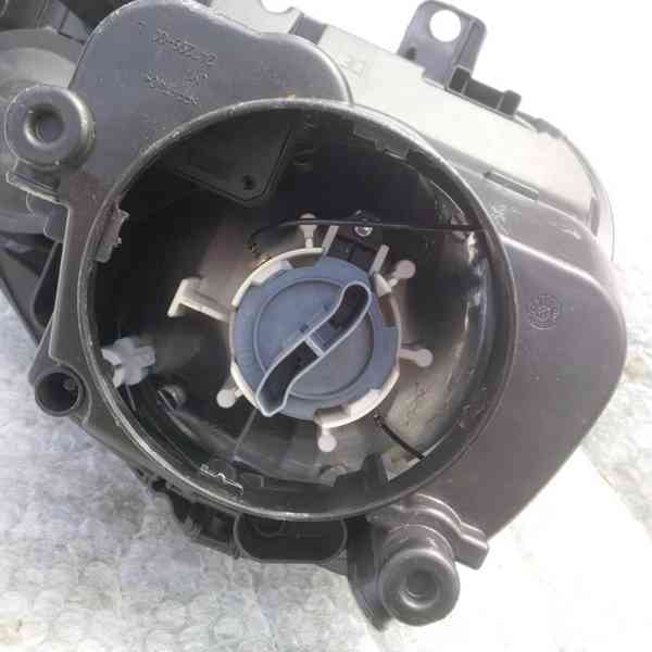 predni svetlo svetla vw golf v 5 prave leve - foto 12