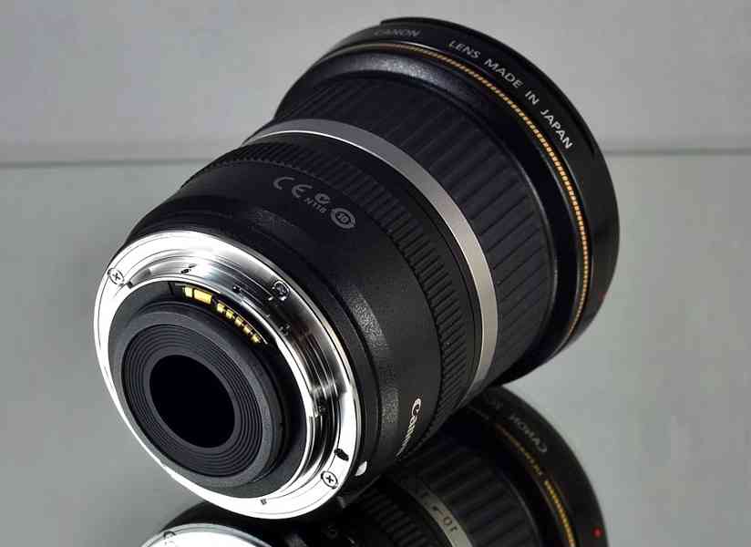 Canon EF-S  10-22mm f/3.5-4.5 USM *APS-C širokoúhlý - foto 6