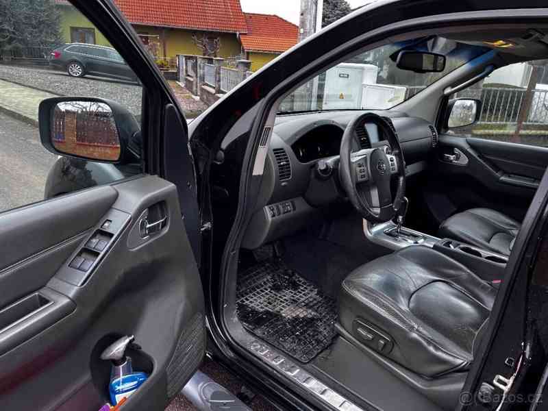 Nissan Navara 3,0   V6 2012 - foto 5