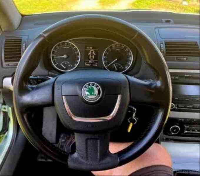 Škoda Octavia 2,0   2 facelift TDI 103kw - foto 6