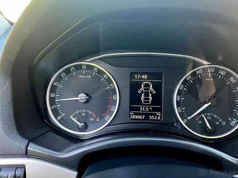 Škoda Octavia 2,0   2 facelift TDI 103kw - foto 17