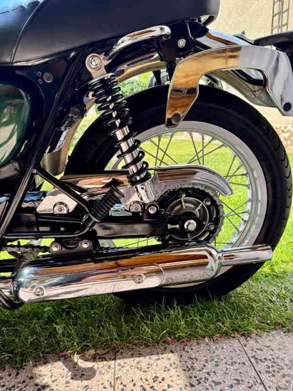 Kawasaki W 800 - foto 9