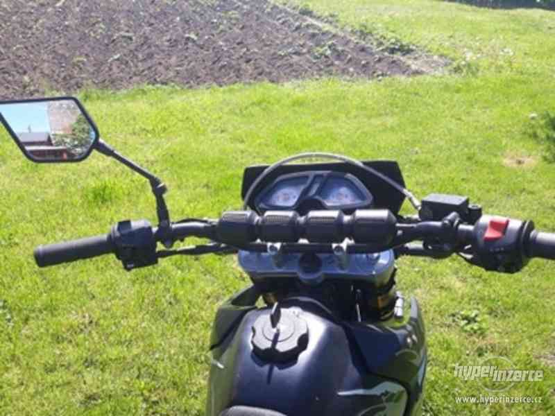Prodám moto, spíše na náhradní díly - foto 4
