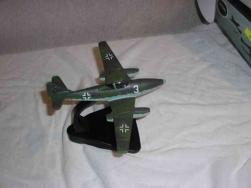 Model Messerschmitt Me-262 - foto 2