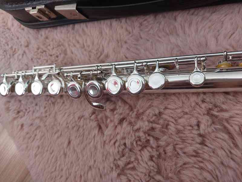 Příčná flétna Amati Maestro C512 postříbřená - foto 4
