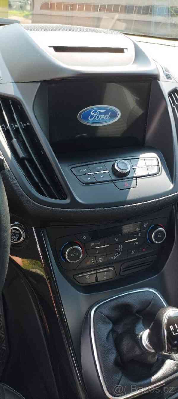 Ford Kuga - foto 7