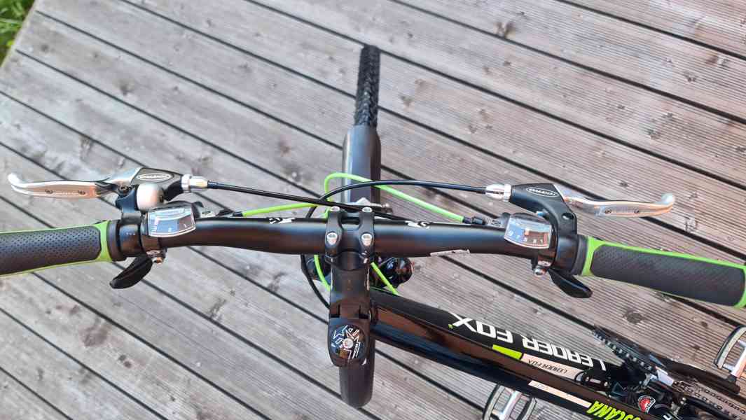 KROSOVÉ KOLO LEADER FOX TOSCANA 17“ 3x9 ČERNÉ - foto 4