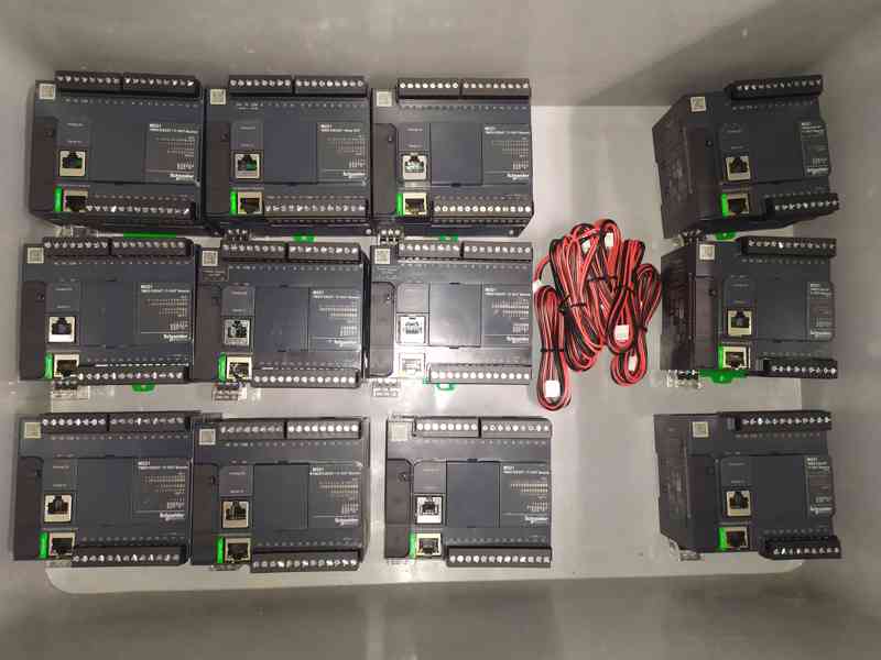 PLC Schneider  - foto 2
