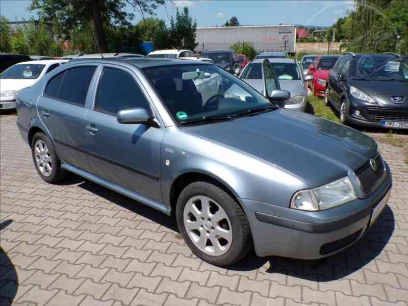 Škoda Octavia 1,6 i TAŽNÉ ZAŘÍZENÍ - foto 1