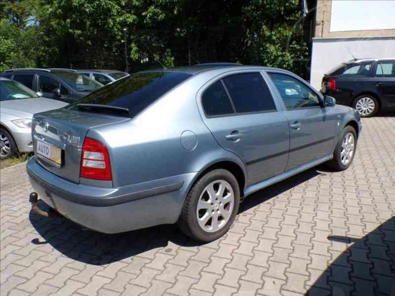 Škoda Octavia 1,6 i TAŽNÉ ZAŘÍZENÍ - foto 3
