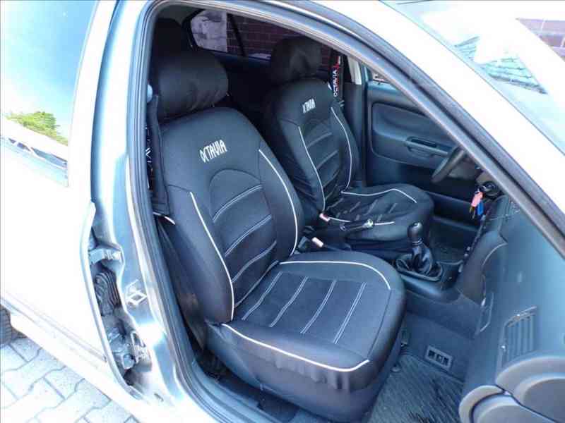 Škoda Octavia 1,6 i TAŽNÉ ZAŘÍZENÍ - foto 11