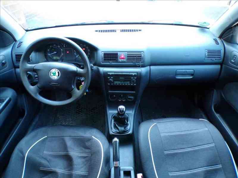 Škoda Octavia 1,6 i TAŽNÉ ZAŘÍZENÍ - foto 5