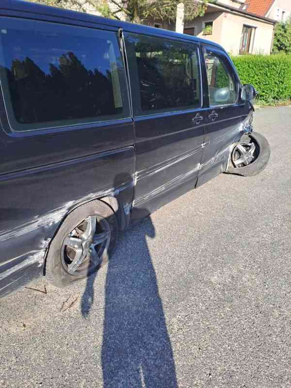 Volkswagen Caravelle 2,0 - foto 4
