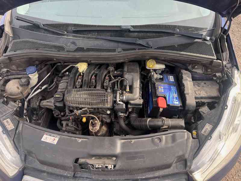 Peugeot 208 1,2 60KW rok 2013 prodám díly - foto 7