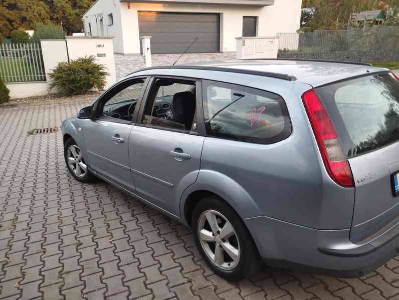 Ford Focus 2,0 TDCI Ghia combi - foto 8