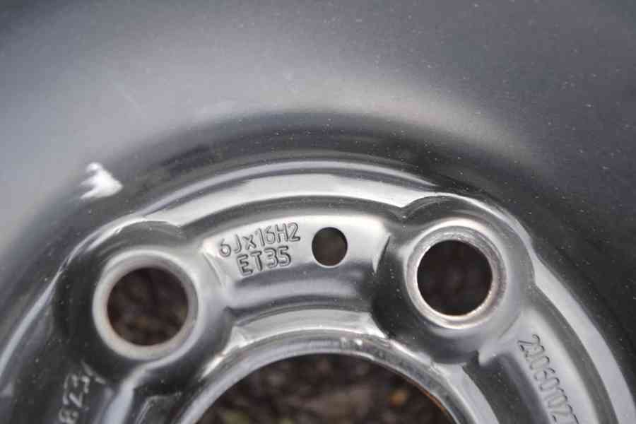 NOVÁ zimní sada Š.Kamiq/Scala+ 195/60R16 Bridgestone. - foto 17