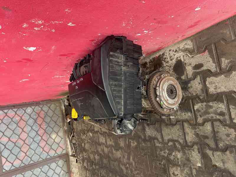 Motor 1,2 16V 55KW D4F F7 Renault Kangoo kompletní - foto 3