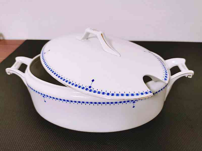Bílá porcelánová mísa na polévku - foto 2