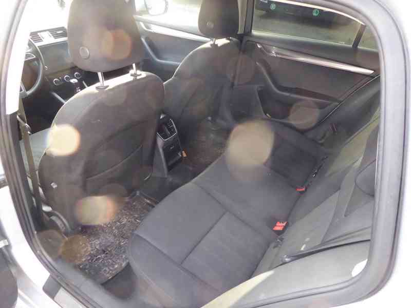 ŠKODA Octavia Combi Style 1,6 TDI 85 kW, 3061 - foto 10