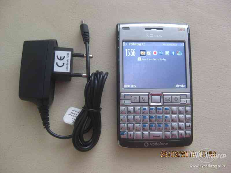 Nokia E61i z r.2007 - funkční telefon s QWERTY klávesnicí - foto 1