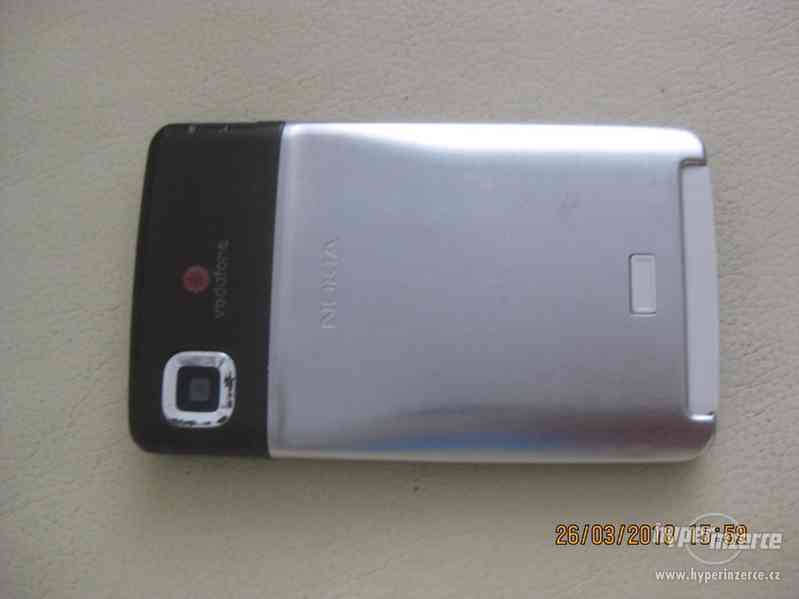 Nokia E61i z r.2007 - funkční telefon s QWERTY klávesnicí - foto 7
