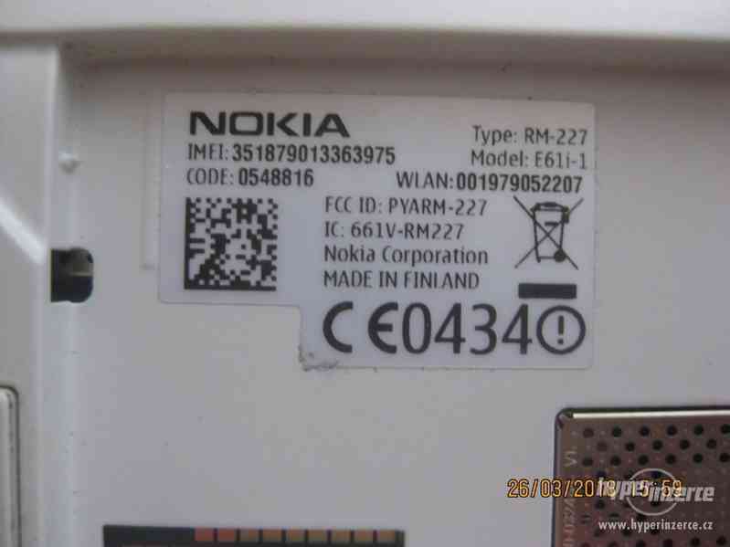 Nokia E61i z r.2007 - funkční telefon s QWERTY klávesnicí - foto 9